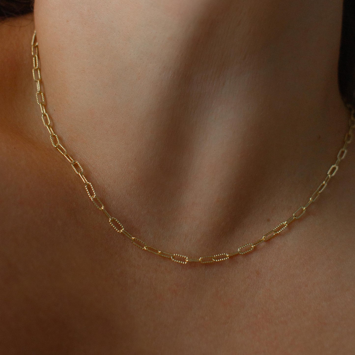 Textured Paperclip Chain