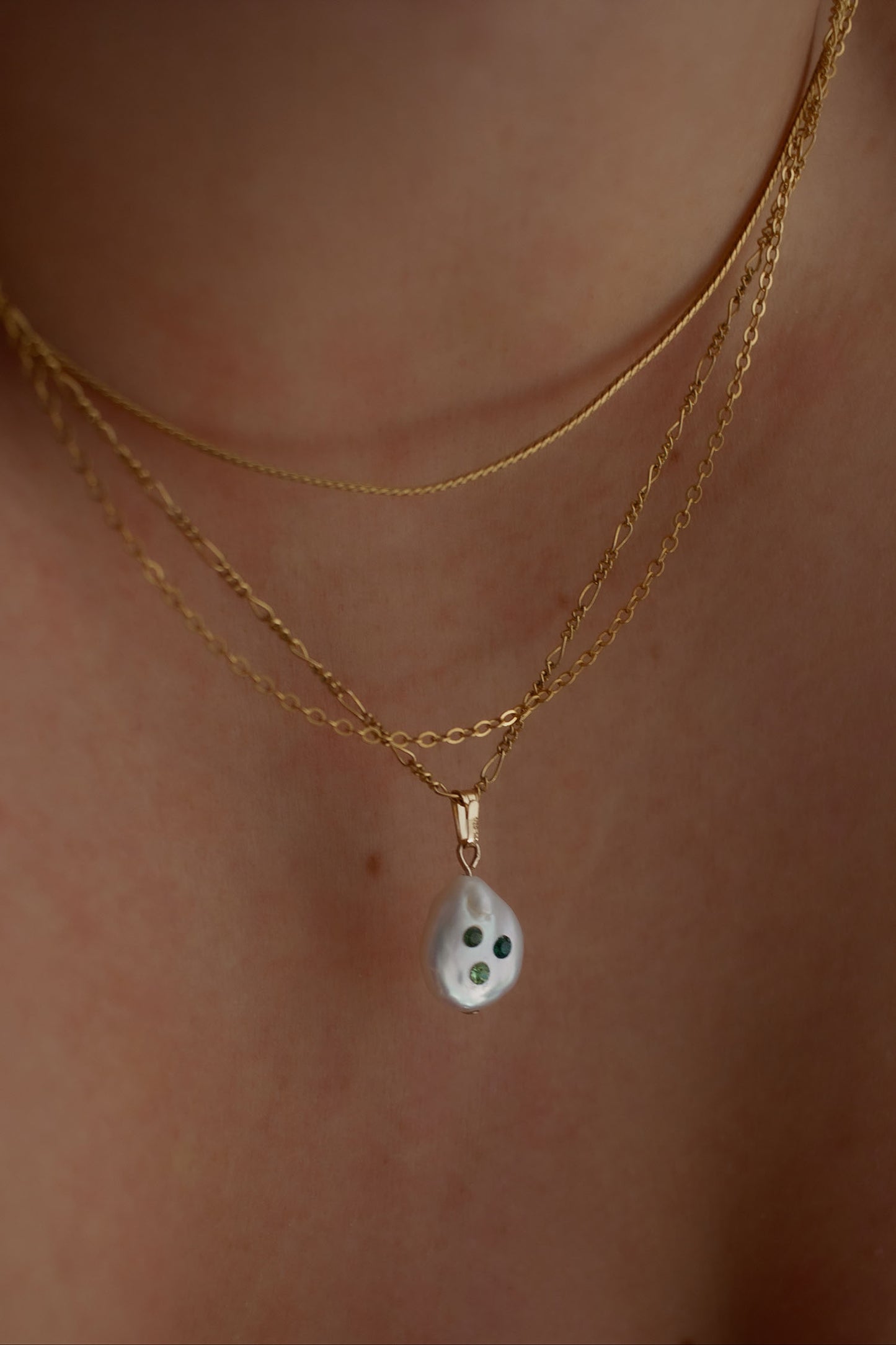 Jeweled Pearl Pendant Necklace - Green Tones